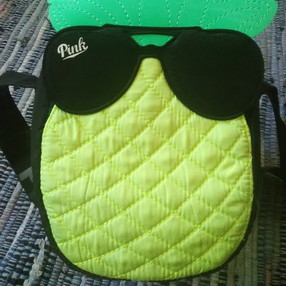 Victoria's Secret PINK Pineapple Cooler/lunch bag - Picture 3 of 3